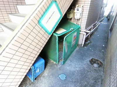 【その他共用部分】 | プラージュ | 敷地内ごみ置き場でごみ出しもらくらく～♪忙しい社会人さんや学生さんにもうってつけ！
