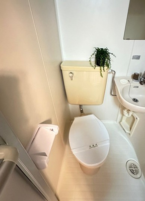 【トイレ】 | プラージュ | バスルームにあるトイレです！水廻りのお掃除が一気にできちゃいますね☆