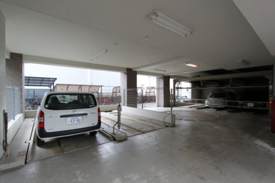 【駐車場】 | パレロワイヤル斎藤