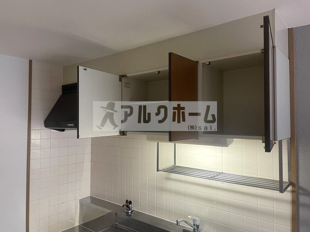 サンライズパレスの収納|サンライズパレス（柏原市国分本町・河内国分駅）　キッチン