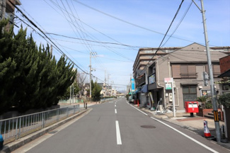 【前面道路含む現地写真】