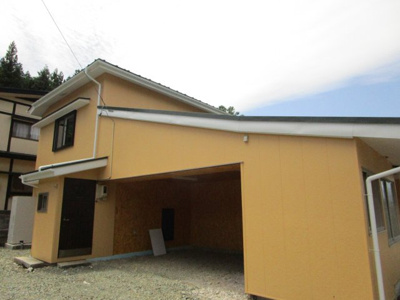 【駐車場】 | つつじが丘貸家 | 屋根付き駐車スペース