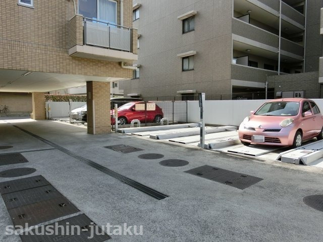 ステイツ津田沼の駐車場|駐車場空き有り　月額7,500円～10,000円