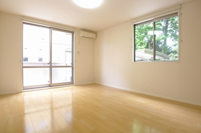 【居間・リビング】 | 【シャーメゾン】サジテール小倉台C棟 | １３．３帖のＬＤＫです。※実際の間取りは反転となります。