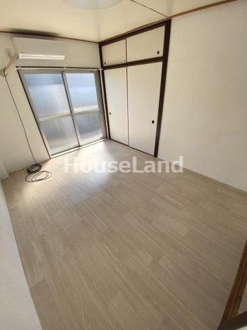 メゾン湊倉庫付住宅の寝室