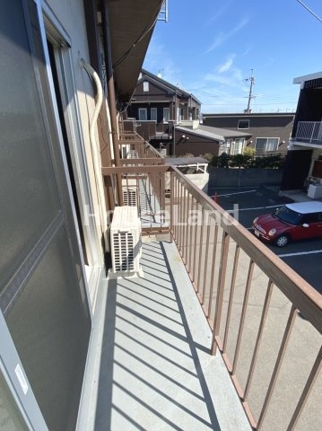 メゾン湊倉庫付住宅のバルコニー