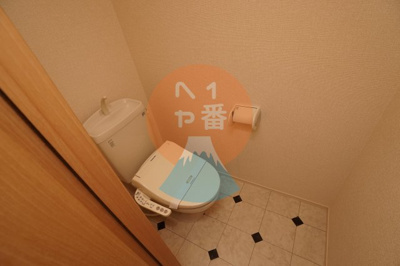 【トイレ】 | スリーエイト扇 | うれしいウォシュレット付きトイレです　※参考写真です