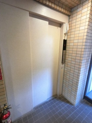 【その他共用部分】 | 矢向第２ダイヤモンドマンション | お買い物時やベビーカーの出し入れに便利なエレベーター付です。
