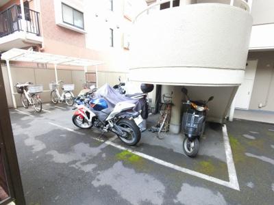 【その他共用部分】 | 矢向第２ダイヤモンドマンション | バイク置場です。
