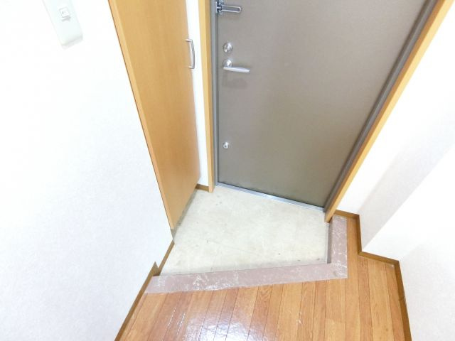 ソフィアコートの玄関