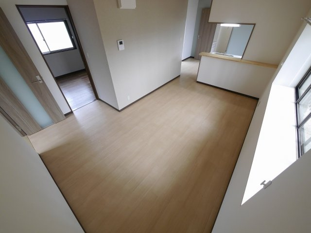 鈴蘭台南町6丁目貸家の居間・リビング