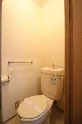 【トイレ】 | スターツB | ゆったりとした空間のトイレです