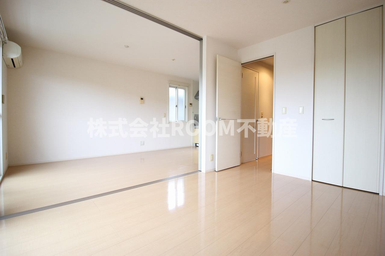 グランカーサの洋室|明るい洋室です