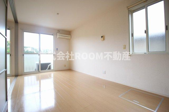 グランカーサの寝室|開放的な寝室です