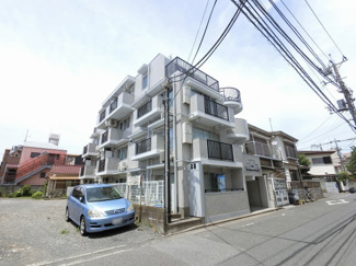 【外観】 | 総戸数１７戸、平成３年２月築、管理人は巡回勤務につき管理体制良好です♪