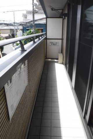 パインズガーデンのバルコニー
