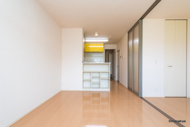 プレジールの居間・リビング