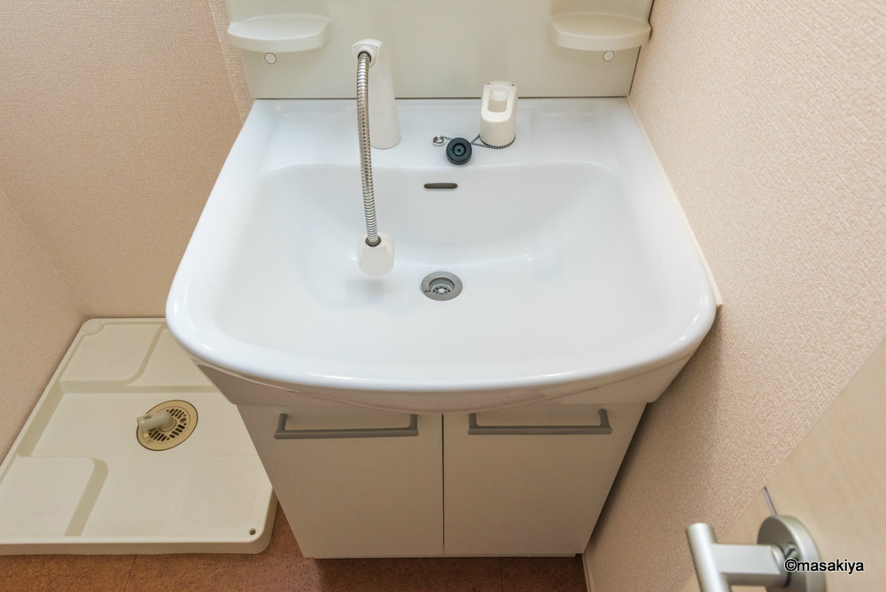 プレジールの洗面所|洗面・脱衣　シャンプードレッサー付き。