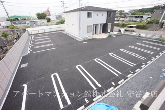 【駐車場】
