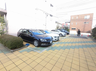 【駐車場】 | 平置き駐車場です。