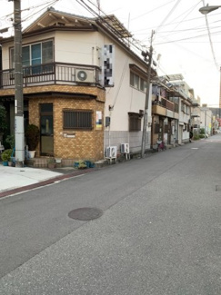 【前面道路含む現地写真】 | 道路幅員に余裕のある地域ですので余裕をもって運転できます♪