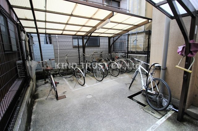 セレッソコート梅田東のその他共用部分|屋根付き駐輪場です