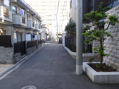 【周辺】 | アーバンテラス町屋 | アーバンテラス町屋　物件前