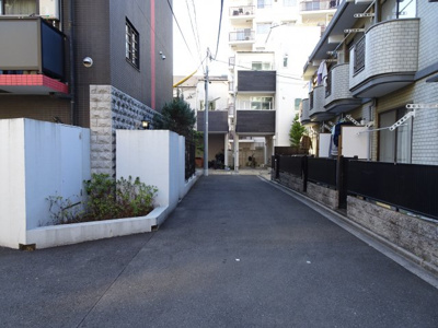 【周辺】 | アーバンテラス町屋 | アーバンテラス町屋　物件前