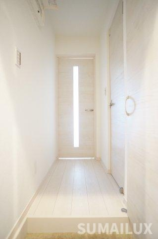 熊本市中央区国府３丁目のアパートの玄関