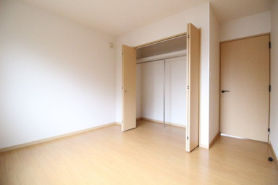 【洋室】 | アヴニール福富