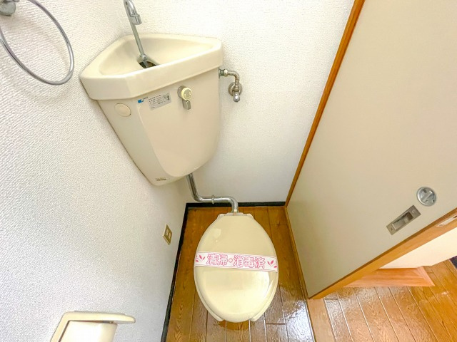 ロゼ2のトイレ|落ち着いた色調のトイレです