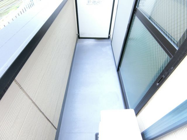 フジパレス楠町のバルコニー