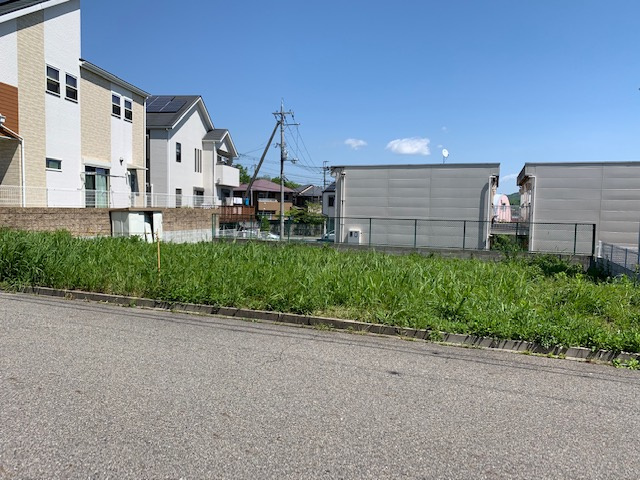 三田市下深田Ｂ号地　土地の外観