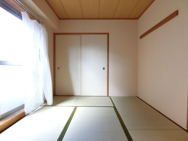 ラ・メゾンMSⅡの和室