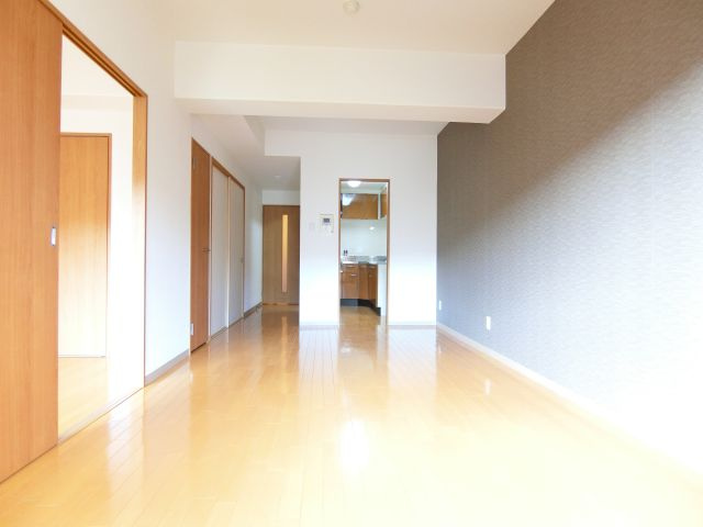 ラ・メゾンMSⅡの居間・リビング