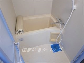 グリーンハイム高陽の浴室|サーモ付きシャワー水栓です！