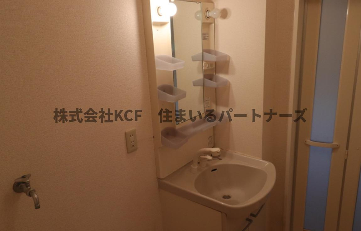 エスポワールの洗面所|脱衣スペースもあります