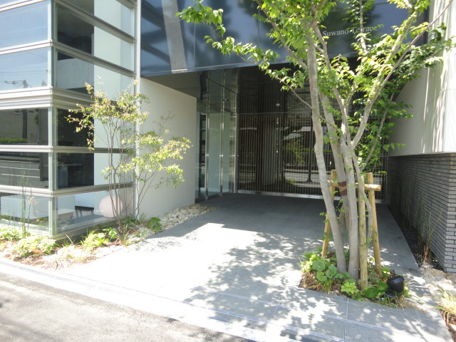 アソシア諏訪野テラス【キャッシュバック対象物件】のエントランス