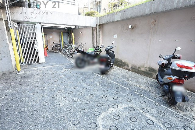 バイク置き場