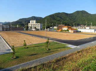 【外観】 | 南側道路より撮影（８月５日現在）