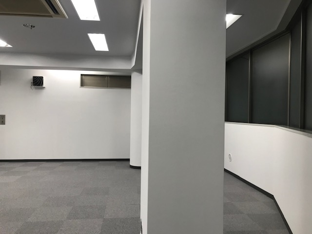 コーラルビルの内装