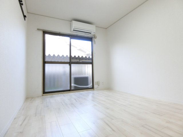 リバーヒル喜志の居間・リビング