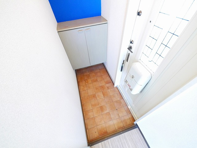 エクレール平城Aの玄関|ゆったりとした玄関です