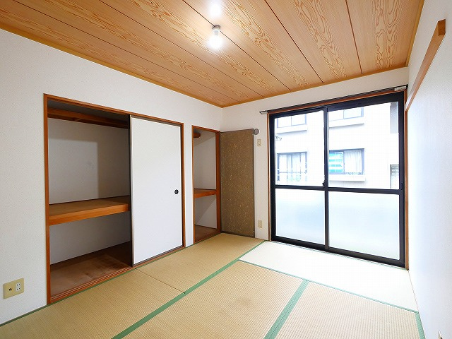 エクレール平城Aの収納|大きなものも収納できそうです