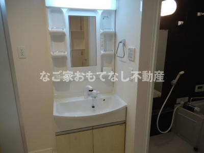 【洗面所】 | セレーノ（Sereno） | セレーノ（Sereno）　北名古屋市の物件はなご家おもてなし不動産へ。