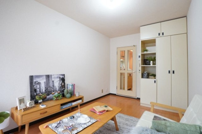 【洋室】 | ラ・レジダンス・ド・パンデュール | ※家具・家電はイメージです。