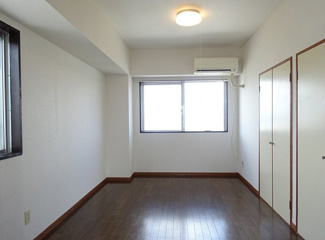 【洋室】 | 《高稼働！12.2％！》水戸市松が丘2丁目一棟マンション