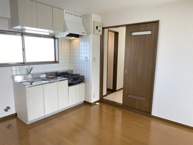 レ・アールSAGAEのキッチン|キッチンでお料理をお楽しみください