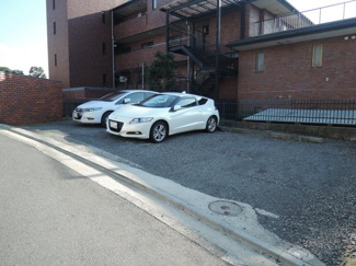 【駐車場】 | 平置駐車場です。