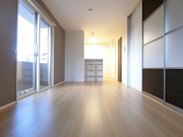 ベッラカーサⅡの居間・リビング